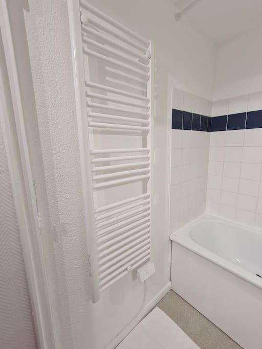 Le Beau Sejour Apartment Поатие Екстериор снимка