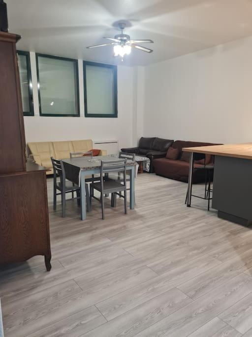 Le Beau Sejour Apartment Поатие Екстериор снимка
