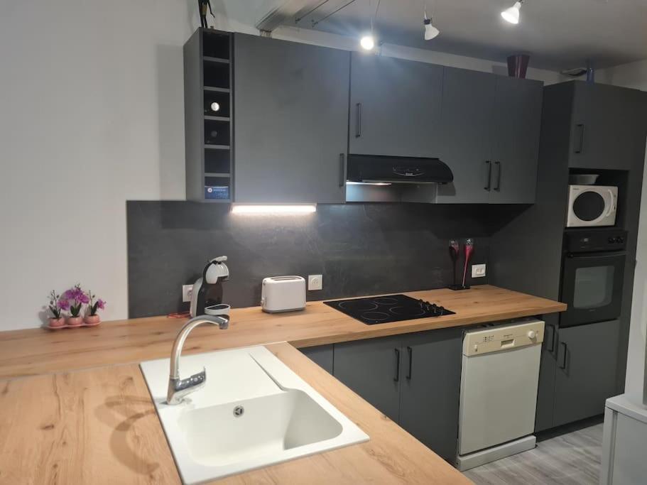Le Beau Sejour Apartment Поатие Екстериор снимка