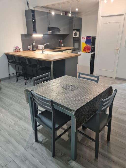 Le Beau Sejour Apartment Поатие Екстериор снимка
